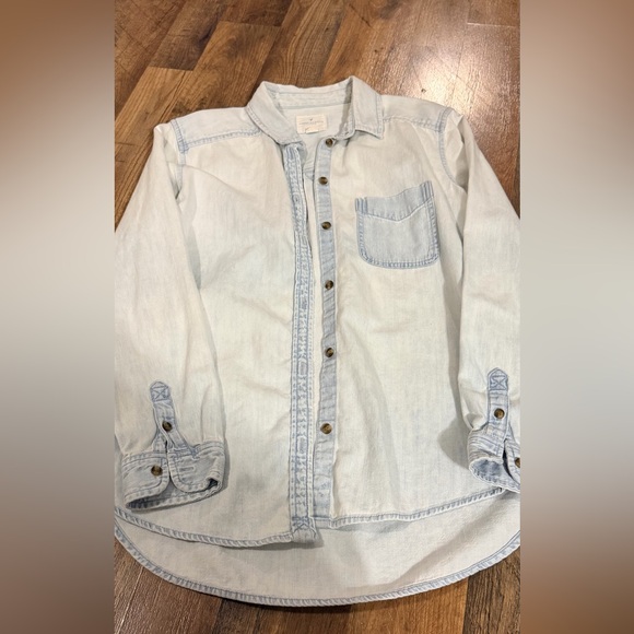 American Eagle Outfitters Tops - American Eagle Outfitters Light Blue Boyfriend Fit Shirt